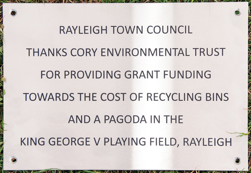 DGPX100611-022 
 Keywords: Edmond Carr, KGV, Peggy Corbett, Rayleigh Town Council
