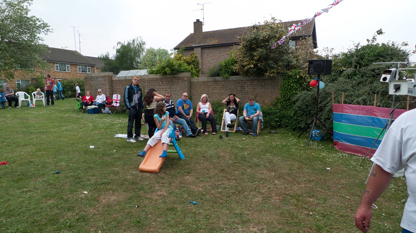 DGPX290411-019 
 Keywords: DGPX290411, Edmond Carr, Poets Estate, Royal Wedding, Street Party