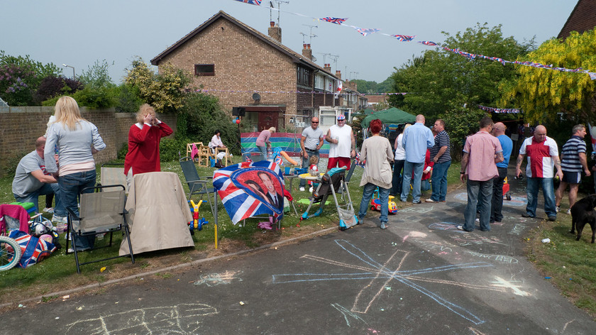 DGPX290411-008 
 Keywords: DGPX290411, Edmond Carr, Poets Estate, Royal Wedding, Street Party