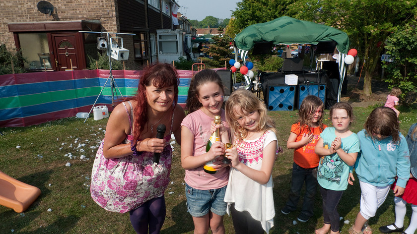 DGPX290411-061 
 Keywords: DGPX290411, Edmond Carr, Poets Estate, Royal Wedding, Street Party